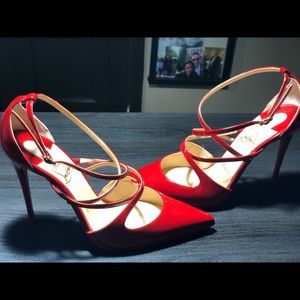 Christian Louboutin Crossfilketas Sz 36